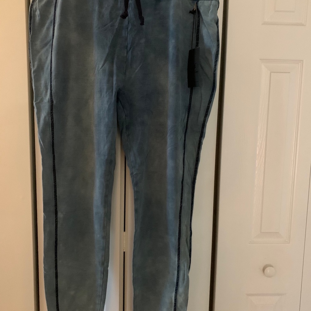 Plus size joggers